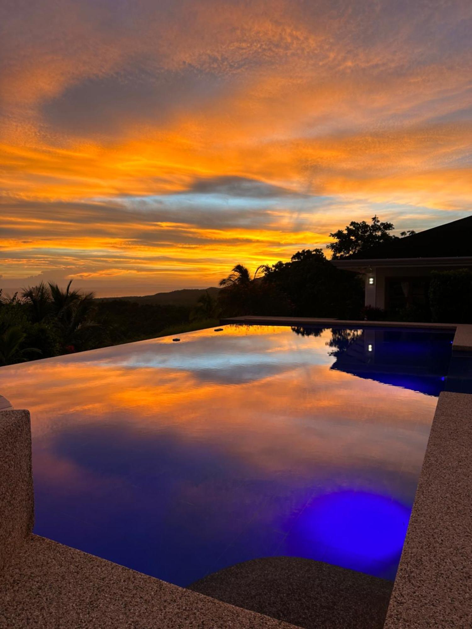 Villa Mountainview Guesthouse Димиао Экстерьер фото